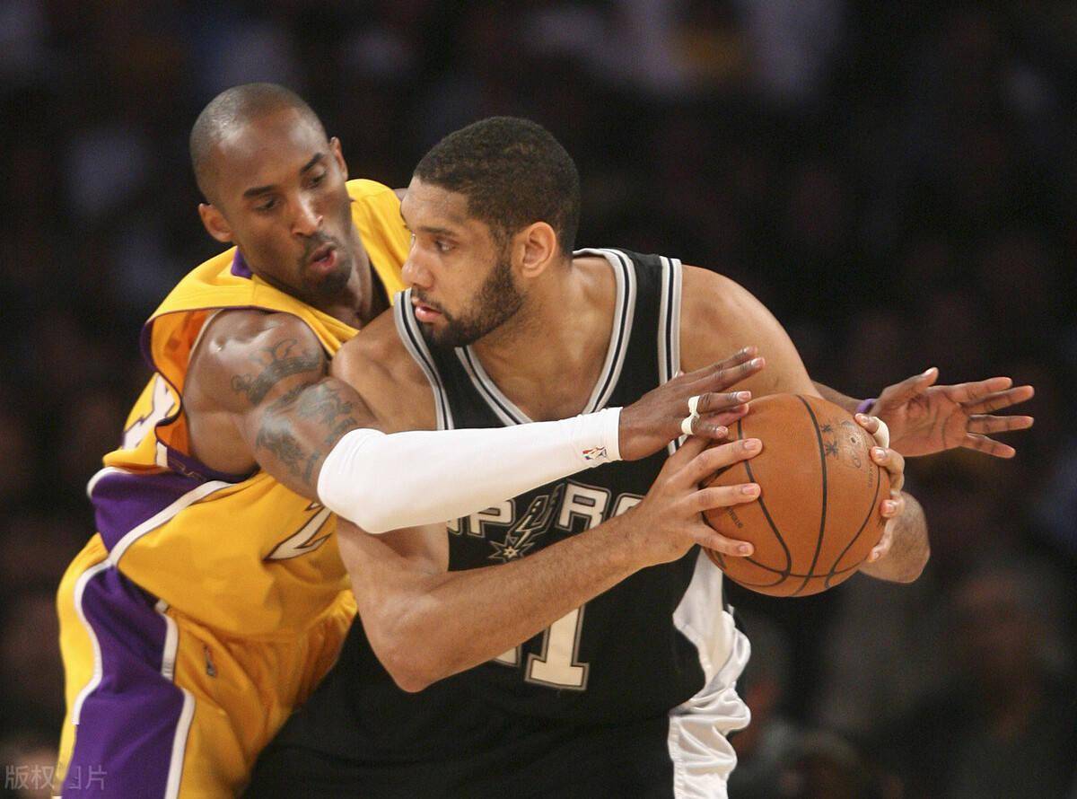 詹俊：感觉意大利能赢北爱尔兰，但能否过威尔士或波黑不好说（詹俊：意大利胜北爱有戏，能否闯过威尔士或波黑仍存变数）