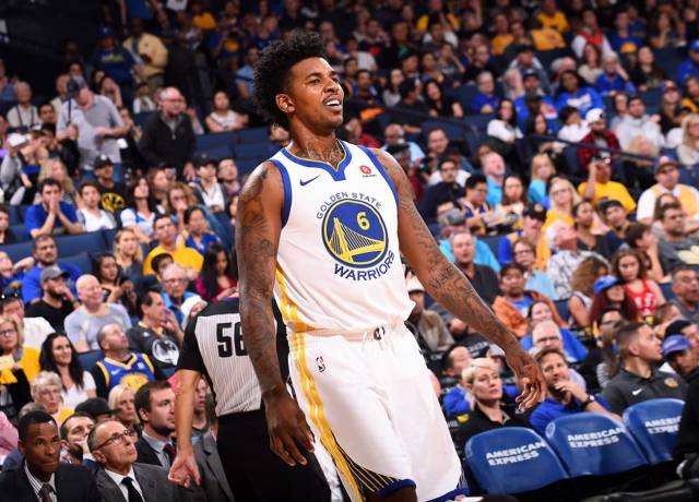 米体：邓弗里斯合同中有2500万欧解约条款，每年都会生效（米兰体育报：邓弗里斯合同设有2500万欧解约金，条款每年可触发）