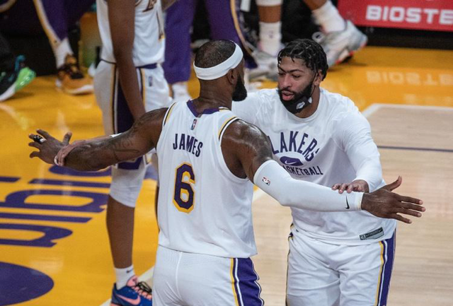 斯基拉：佛罗伦萨正与前切尔西助教瓦诺利谈执教事宜（斯基拉：佛罗伦萨与前切尔西助教瓦诺利洽谈执教）