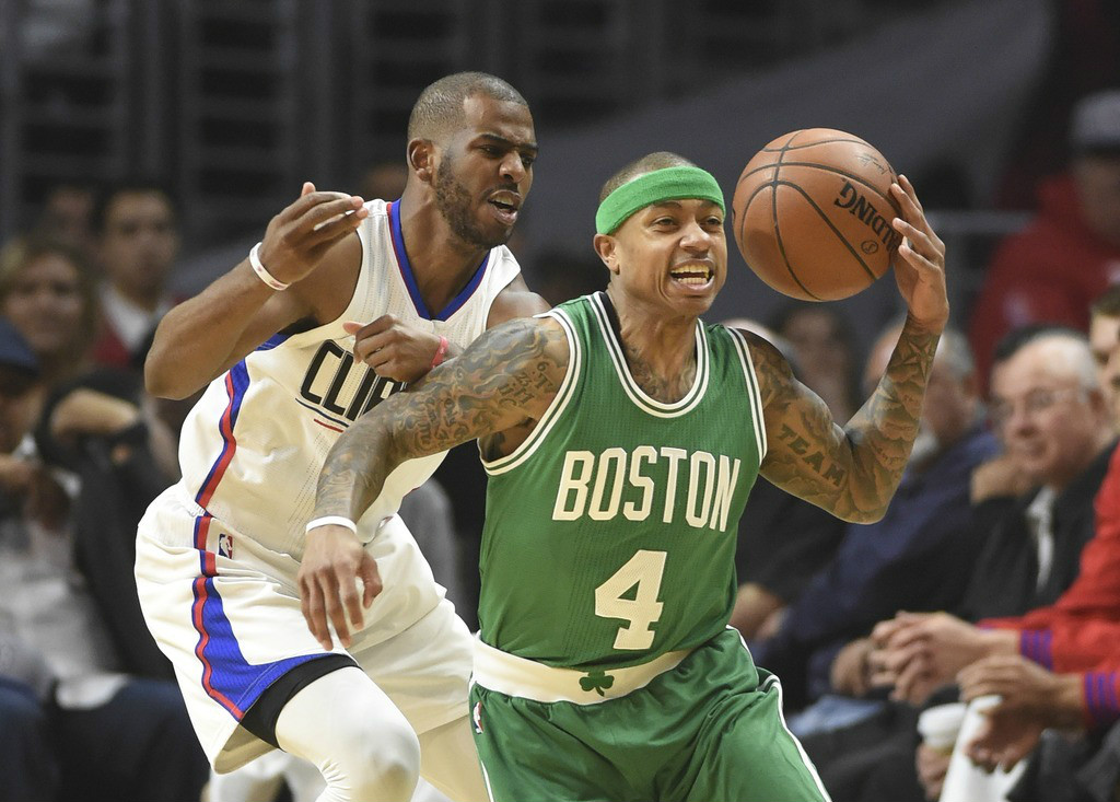 里程碑，国安后卫李磊已代表中国俱乐部出战300场比赛（国安后卫李磊迎来职业里程碑：代表中国俱乐部出场300次）