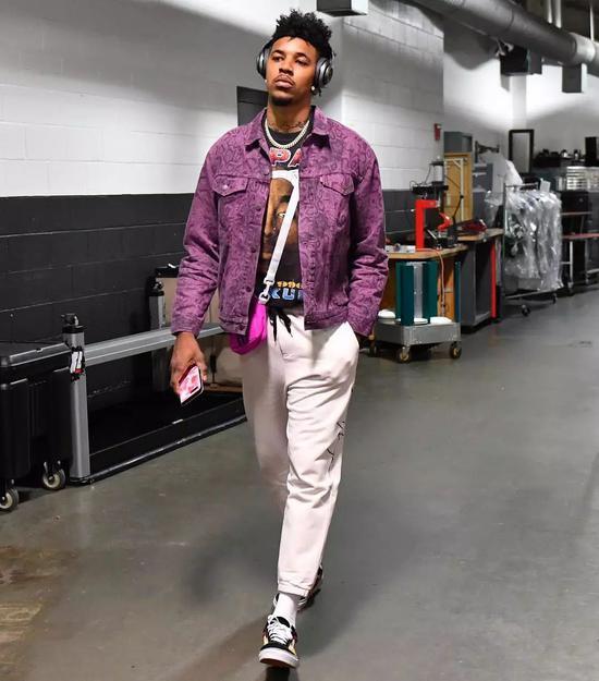 米兰客战拉齐奥首发：拉比奥、里奇出战，莫德里奇替补（米兰客场战拉齐奥首发出炉：拉比奥、里奇先发，莫德里奇替补）